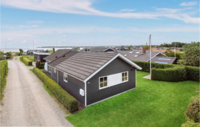 3 Bedroom Awesome Home In Juelsminde, Sønderby